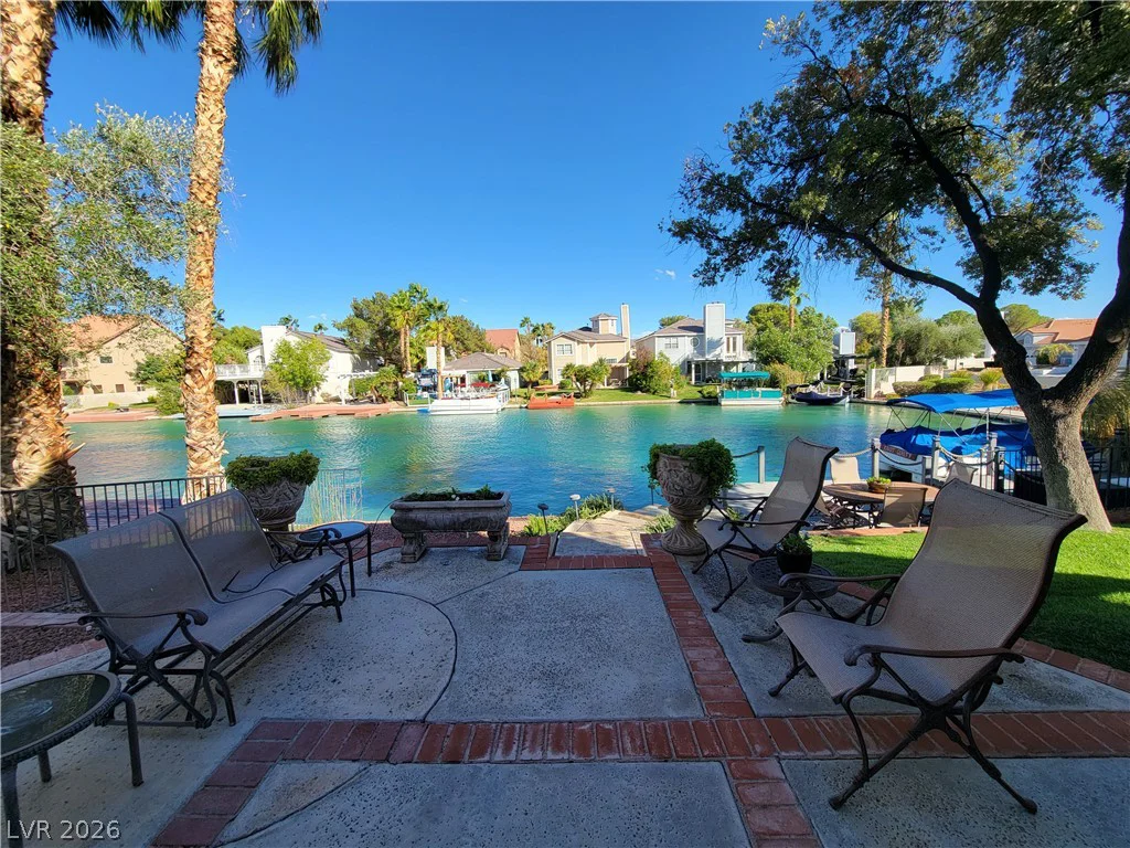 3020 Waterside, Las Vegas, NV 89117