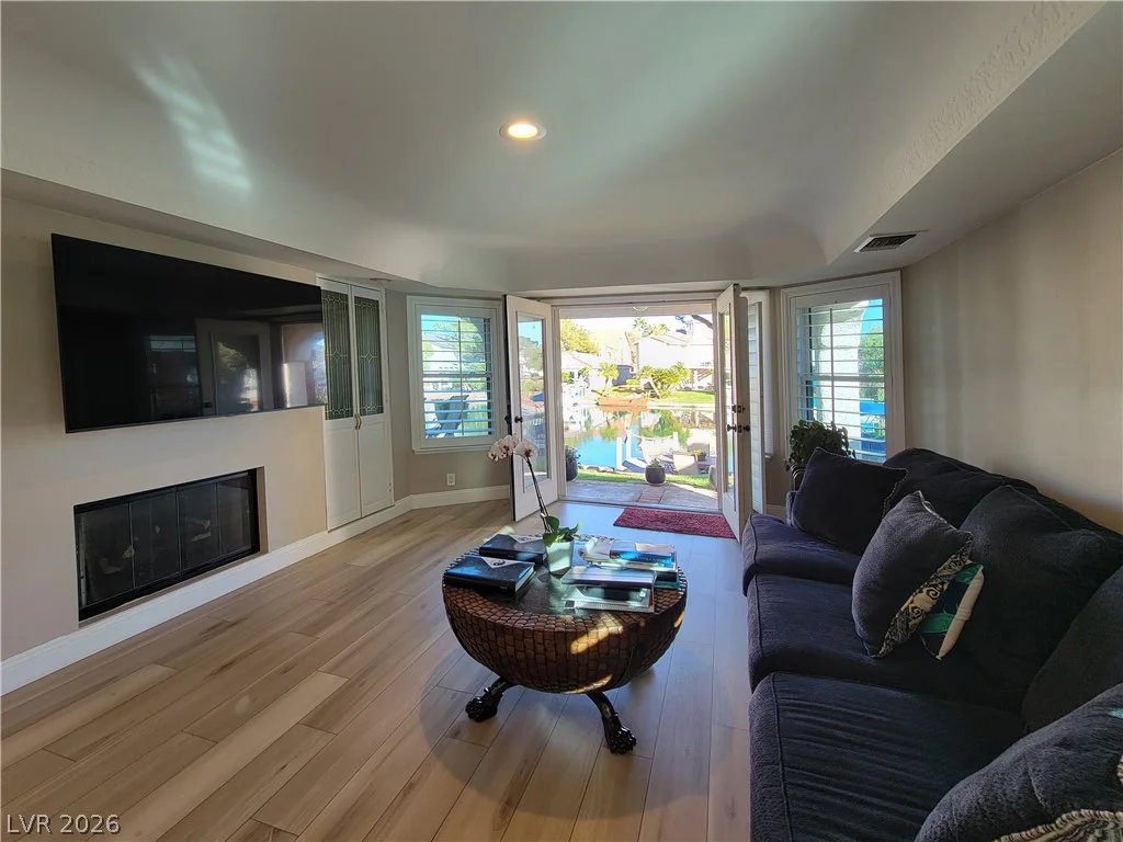 3020 Waterside, Las Vegas, NV 89117