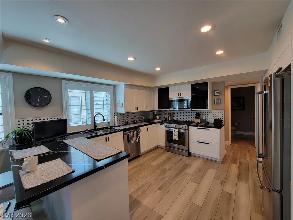 3020 Waterside, Las Vegas, NV 89117