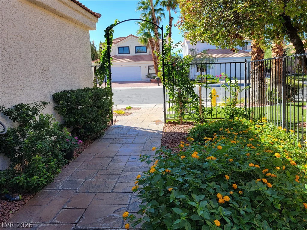 3020 Waterside, Las Vegas, NV 89117