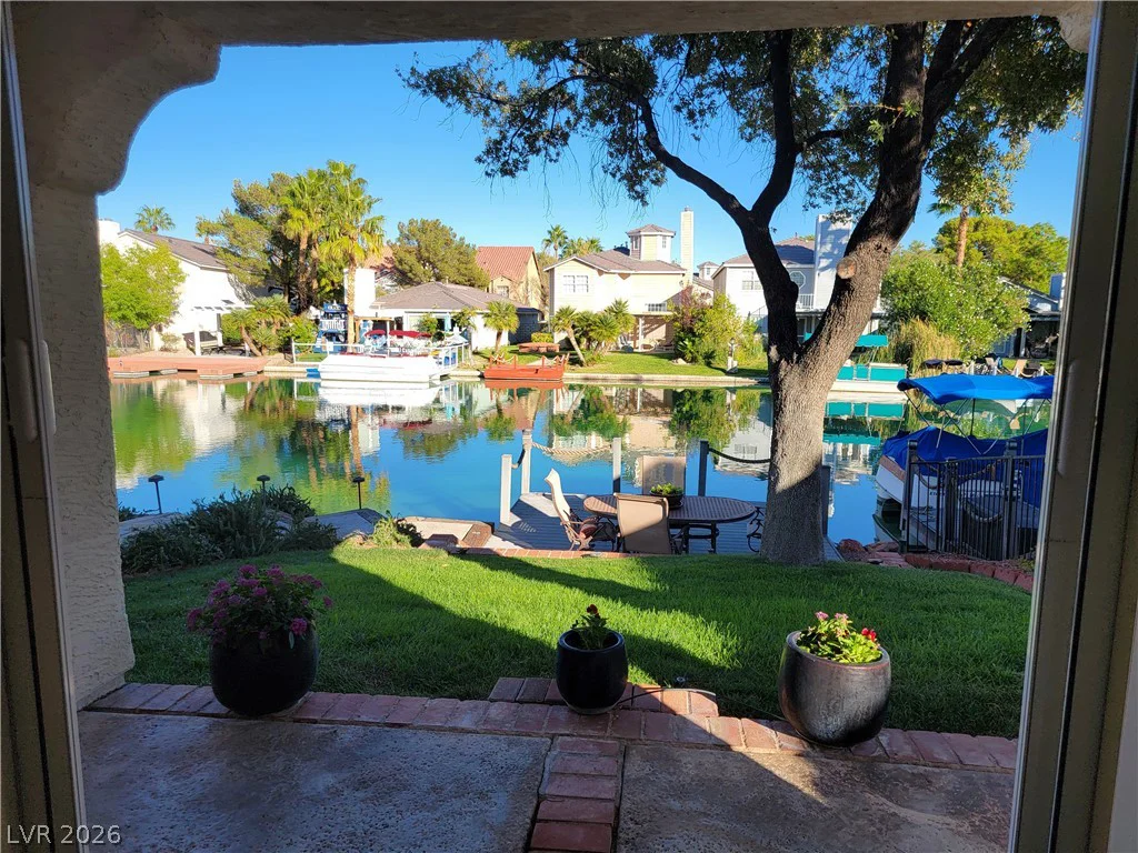 3020 Waterside, Las Vegas, NV 89117