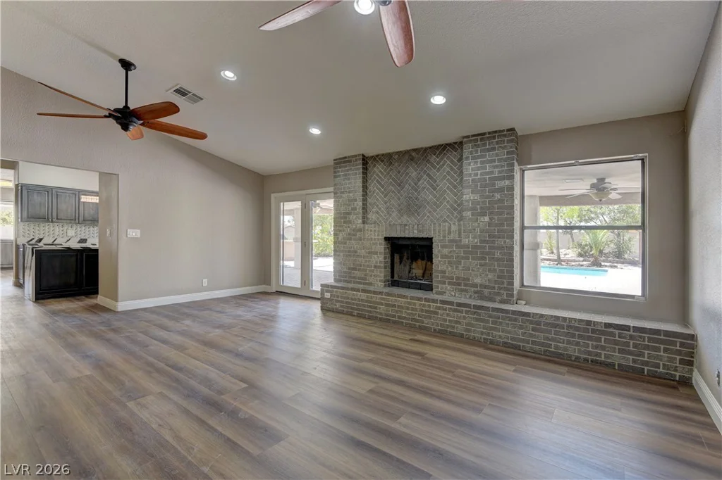 187 Ebb Tide, Las Vegas, NV 89123