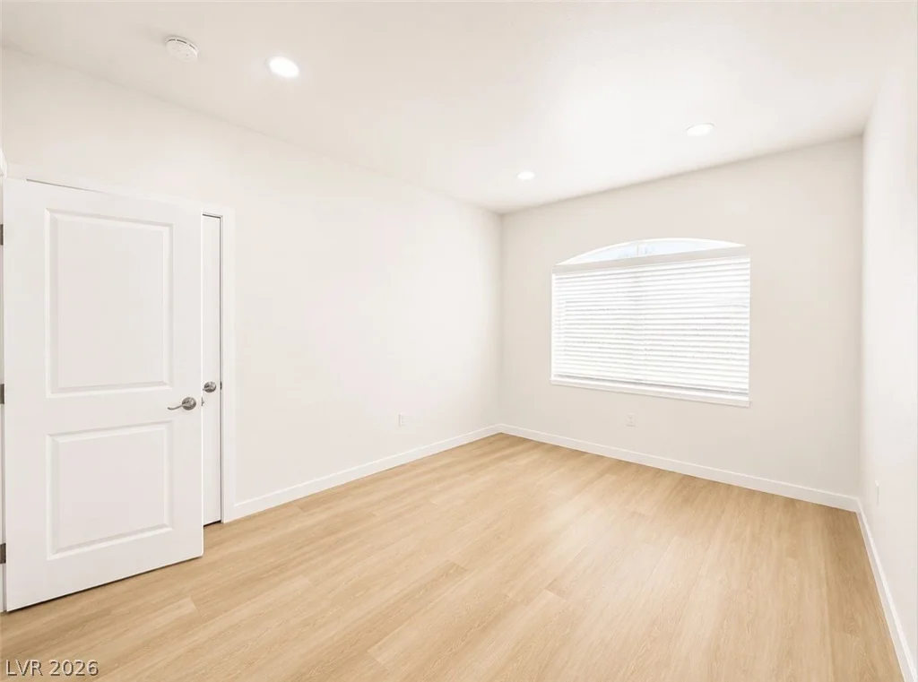 5415 Harmon, Las Vegas, NV 89103
