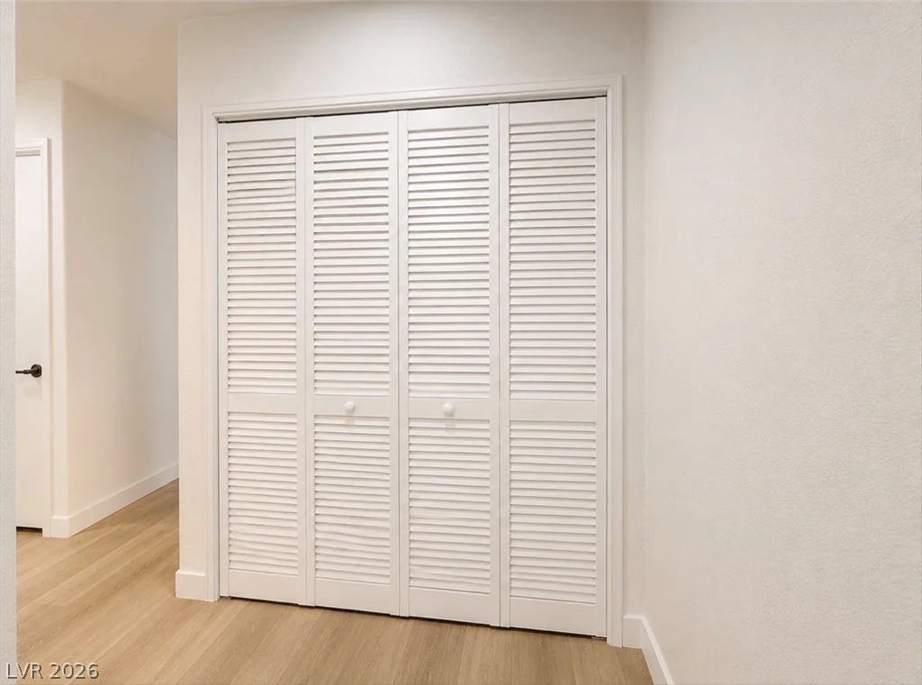 5415 Harmon, Las Vegas, NV 89103