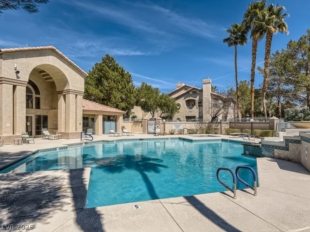 5415 Harmon, Las Vegas, NV 89103