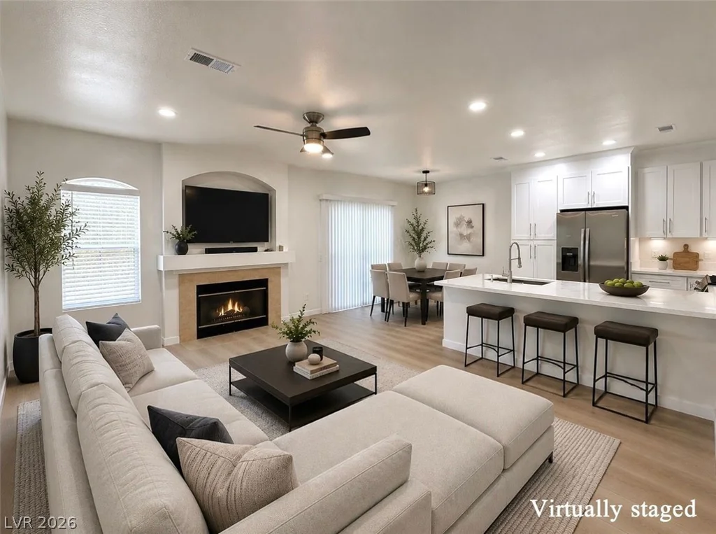 5415 Harmon, Las Vegas, NV 89103