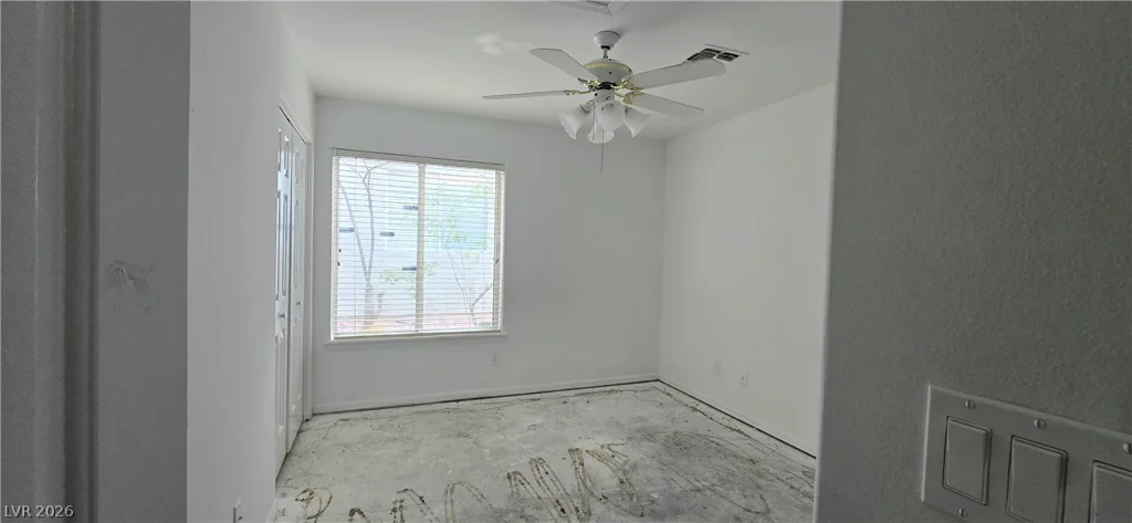 7733 Bentonite, Las Vegas, NV 89128
