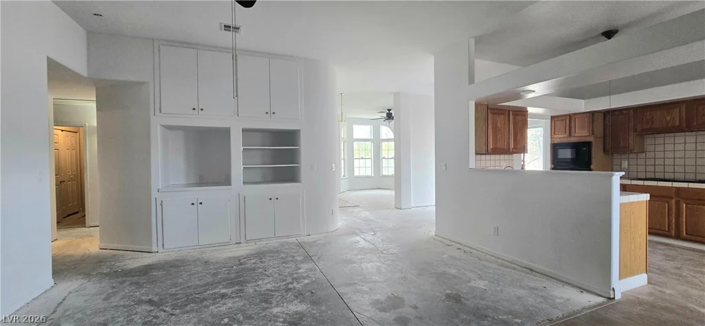 7733 Bentonite, Las Vegas, NV 89128