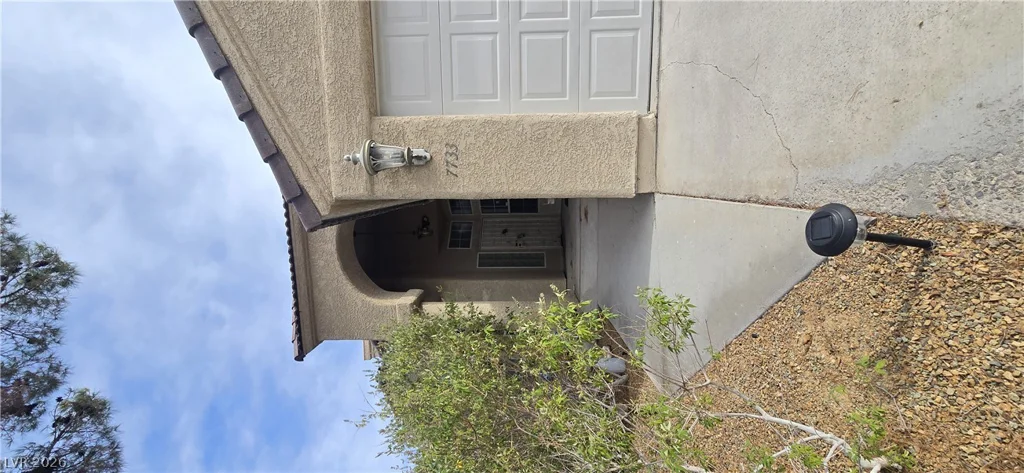 7733 Bentonite, Las Vegas, NV 89128
