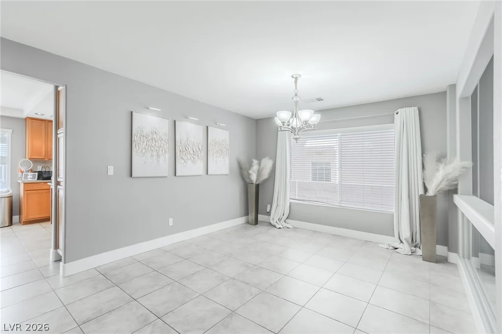 6694 Coronado Crest, Las Vegas, NV 89139
