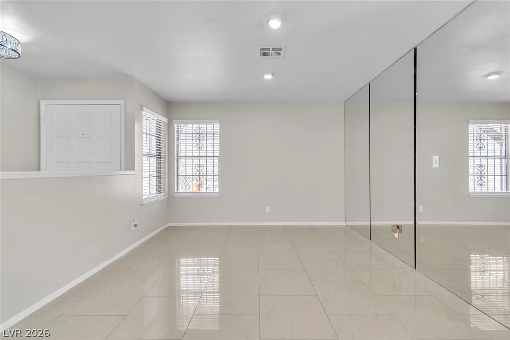 4214 Whippoorwill, Las Vegas, NV 89121