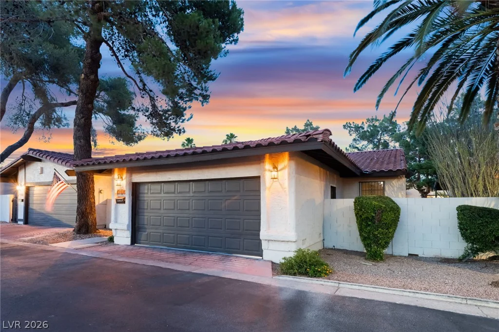 4214 Whippoorwill, Las Vegas, NV 89121