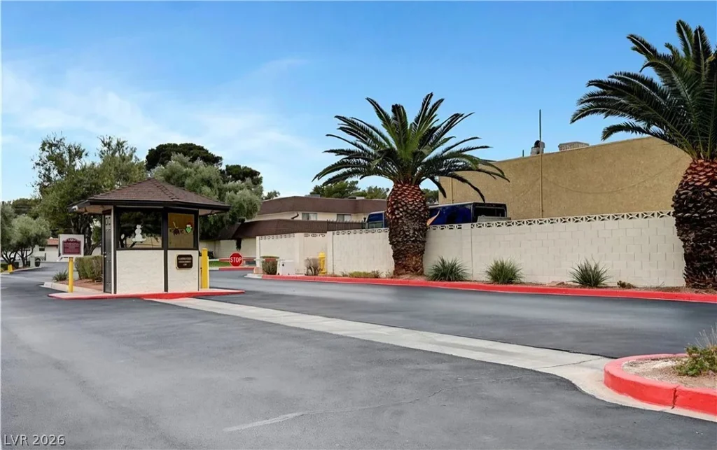 4214 Whippoorwill, Las Vegas, NV 89121