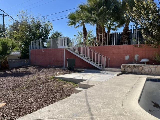 1904 Chapman, Las Vegas, NV 89104
