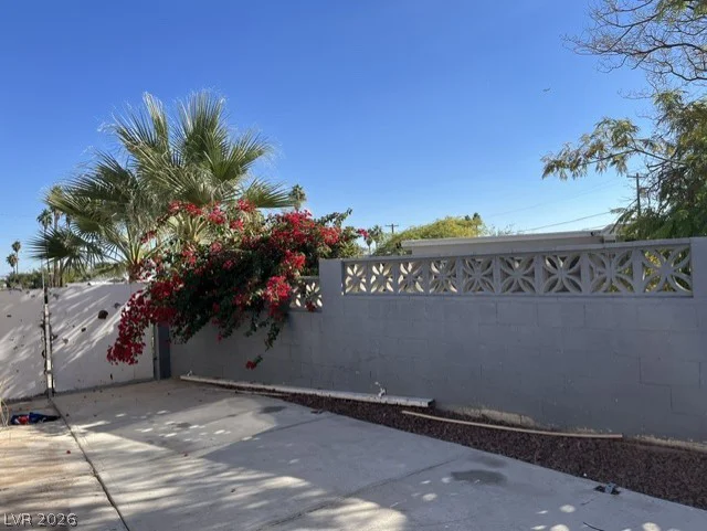 1904 Chapman, Las Vegas, NV 89104