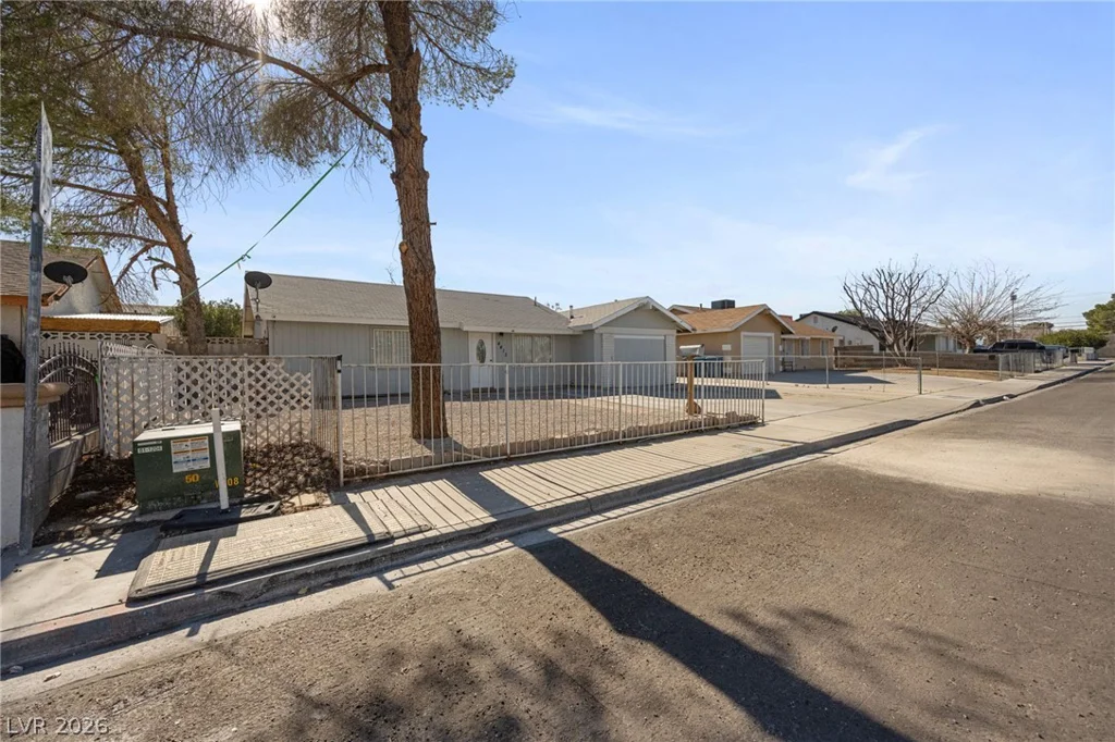 4413 Sherrill, Las Vegas, NV 89110