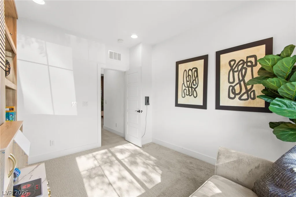8596 Luse, Las Vegas, NV 89166