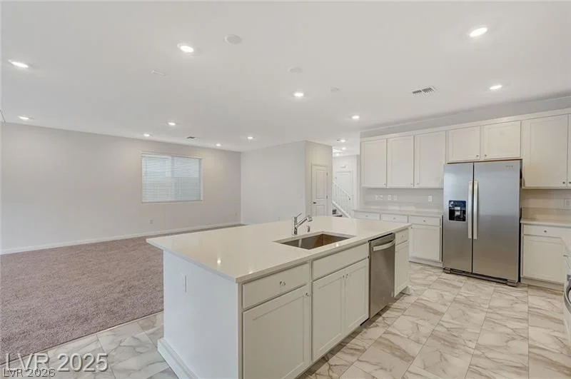 10198 Eden Mountain, Las Vegas, NV 89141