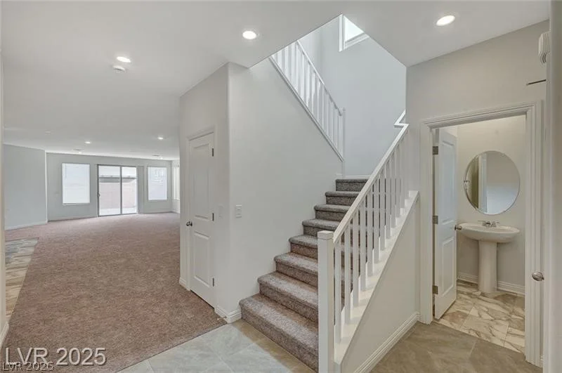 10198 Eden Mountain, Las Vegas, NV 89141