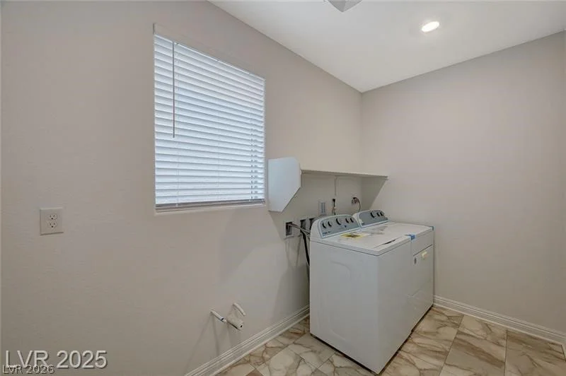 10198 Eden Mountain, Las Vegas, NV 89141