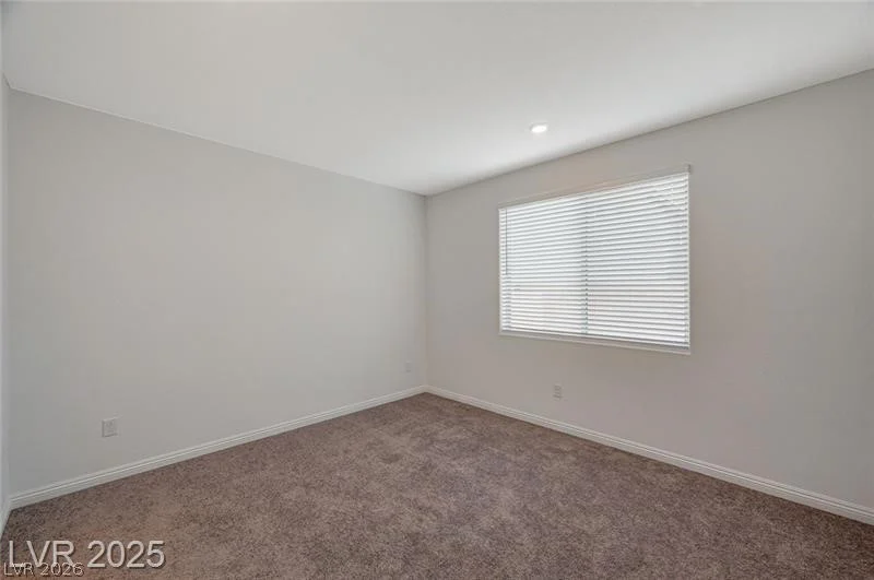 10198 Eden Mountain, Las Vegas, NV 89141