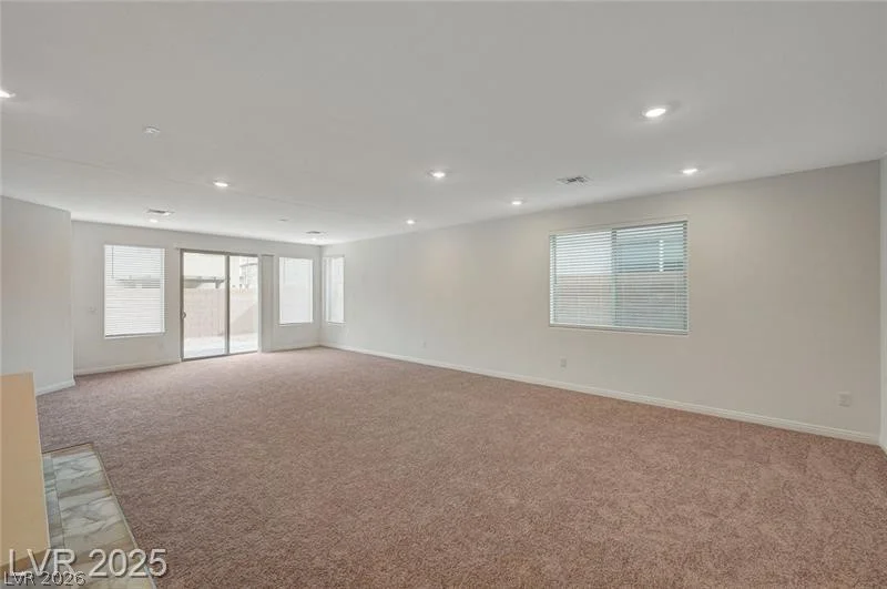 10198 Eden Mountain, Las Vegas, NV 89141
