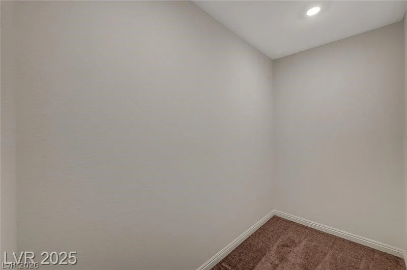 10198 Eden Mountain, Las Vegas, NV 89141