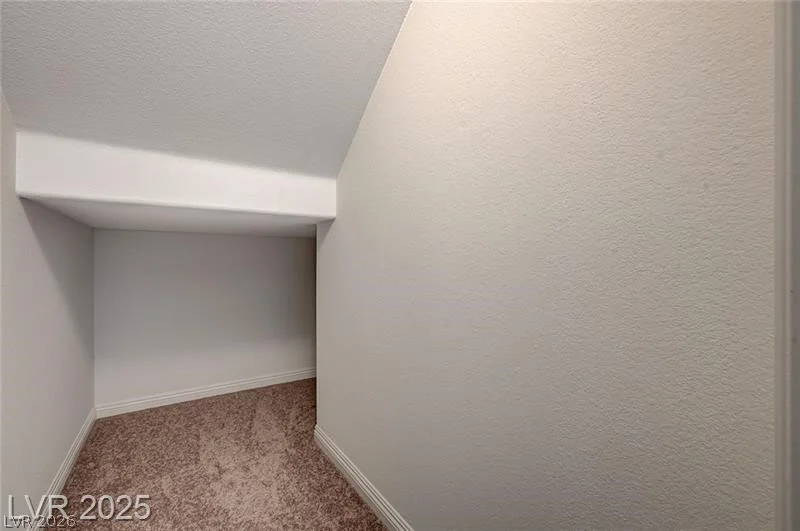 10198 Eden Mountain, Las Vegas, NV 89141