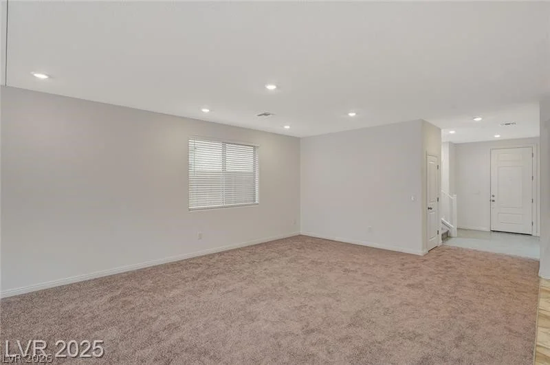 10198 Eden Mountain, Las Vegas, NV 89141