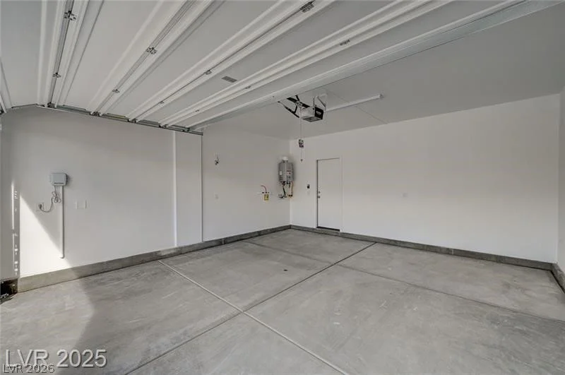 10198 Eden Mountain, Las Vegas, NV 89141