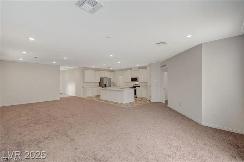 10198 Eden Mountain, Las Vegas, NV 89141