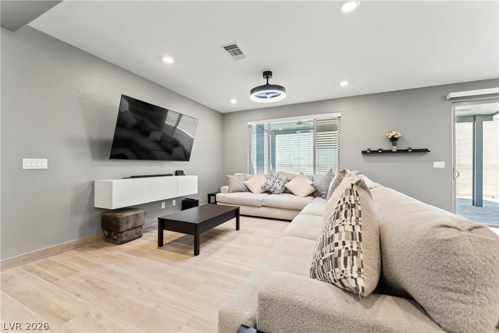 7975 Terra Barossa, Las Vegas, NV 89113