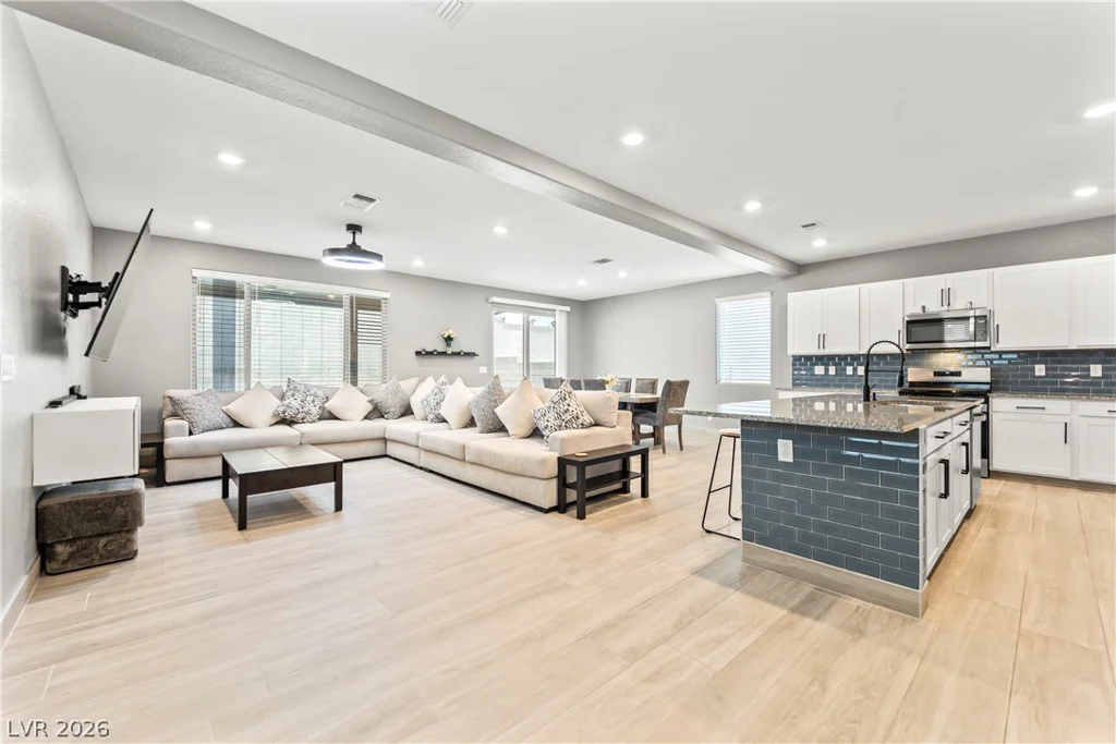 7975 Terra Barossa, Las Vegas, NV 89113