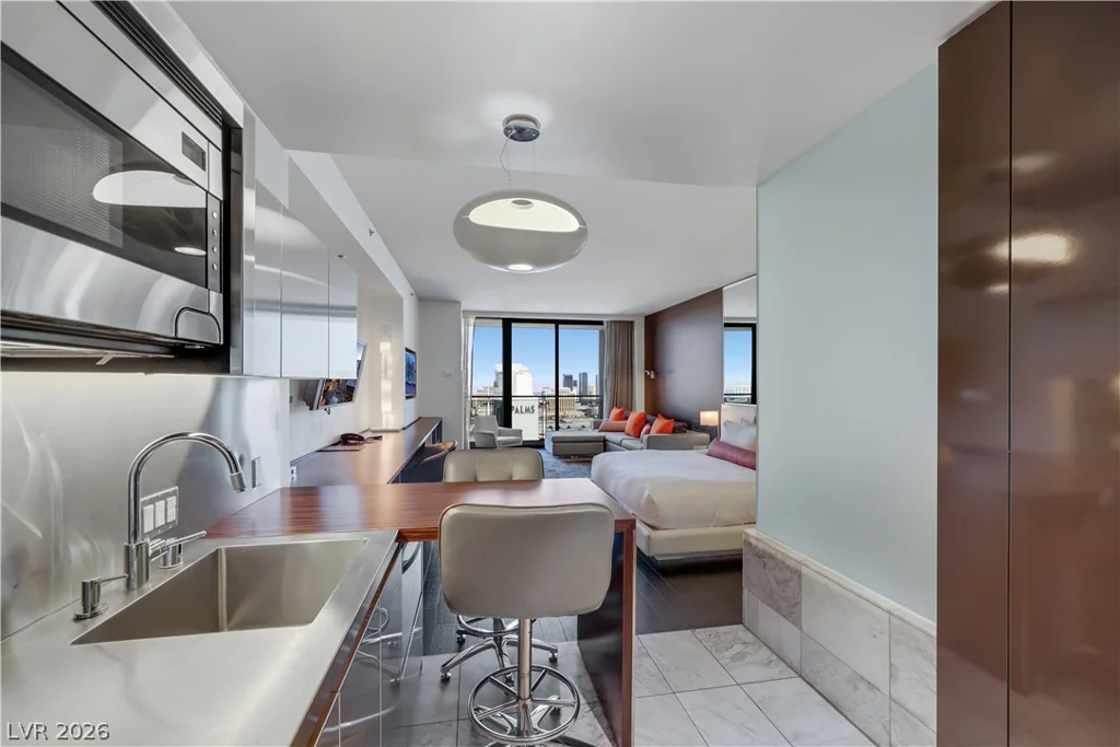 4381 Flamingo, Las Vegas, NV 89103