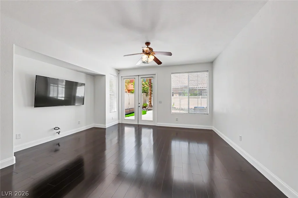 9864 Lake Austin, Las Vegas, NV 89148