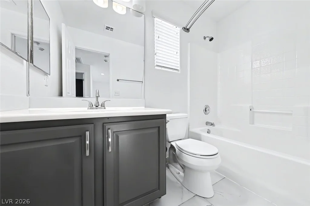 9864 Lake Austin, Las Vegas, NV 89148