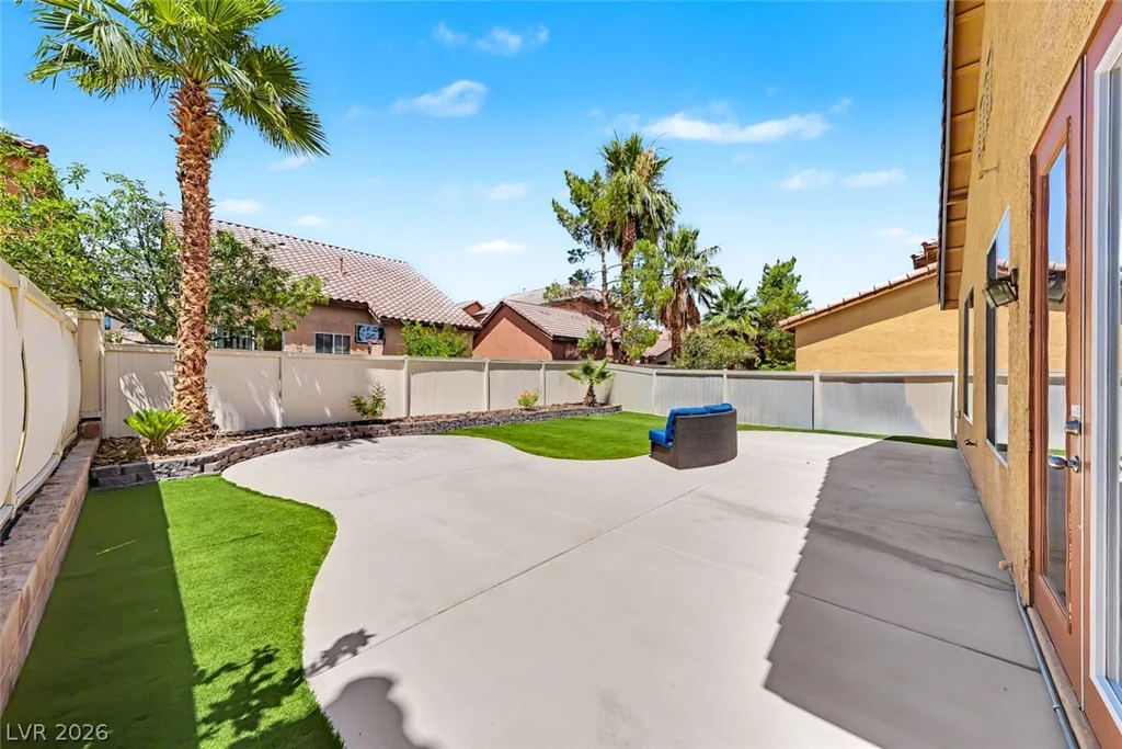 9864 Lake Austin, Las Vegas, NV 89148