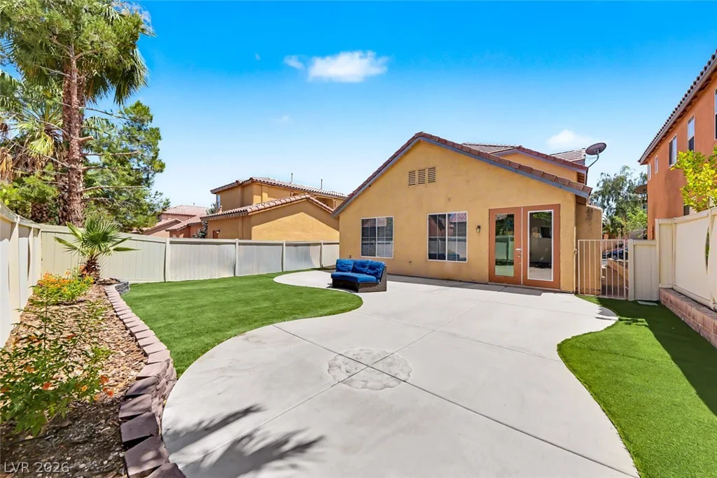 9864 Lake Austin, Las Vegas, NV 89148