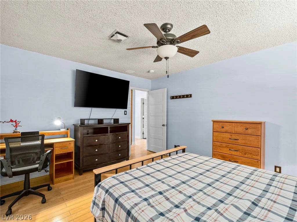 521 Sweeney, Las Vegas, NV 89104