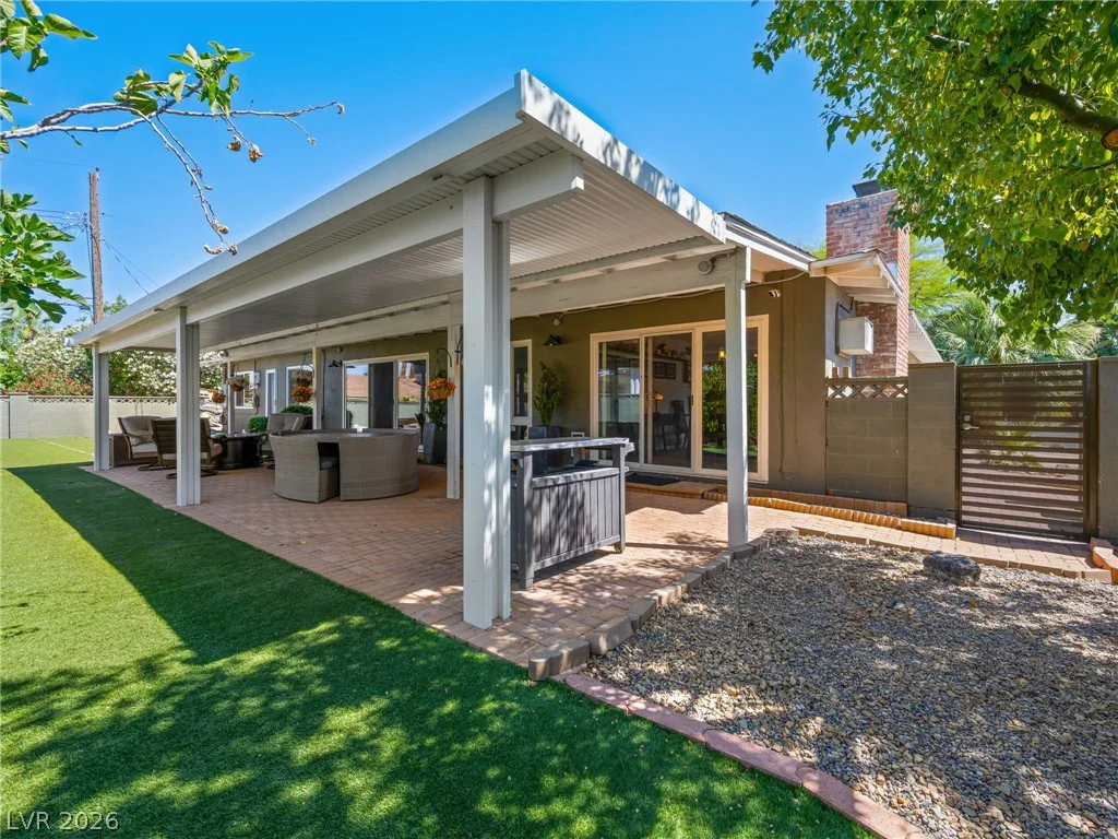 521 Sweeney, Las Vegas, NV 89104