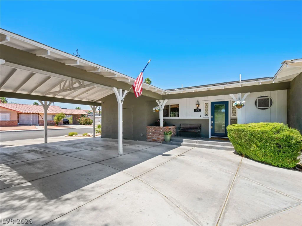 521 Sweeney, Las Vegas, NV 89104