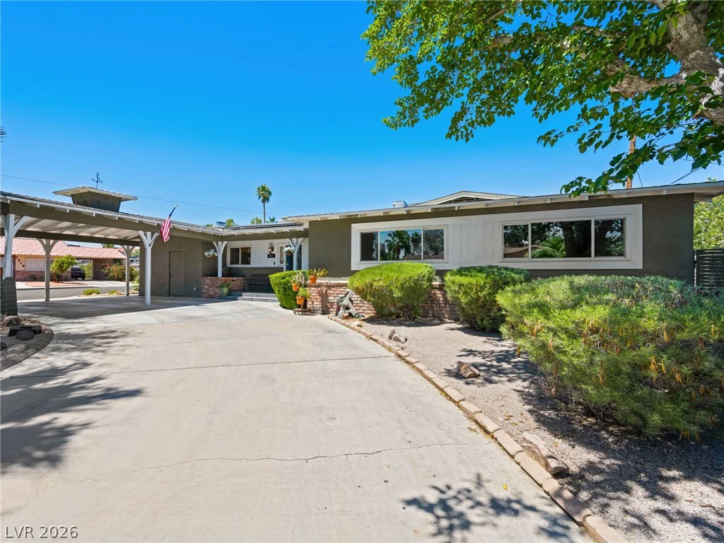521 Sweeney, Las Vegas, NV 89104