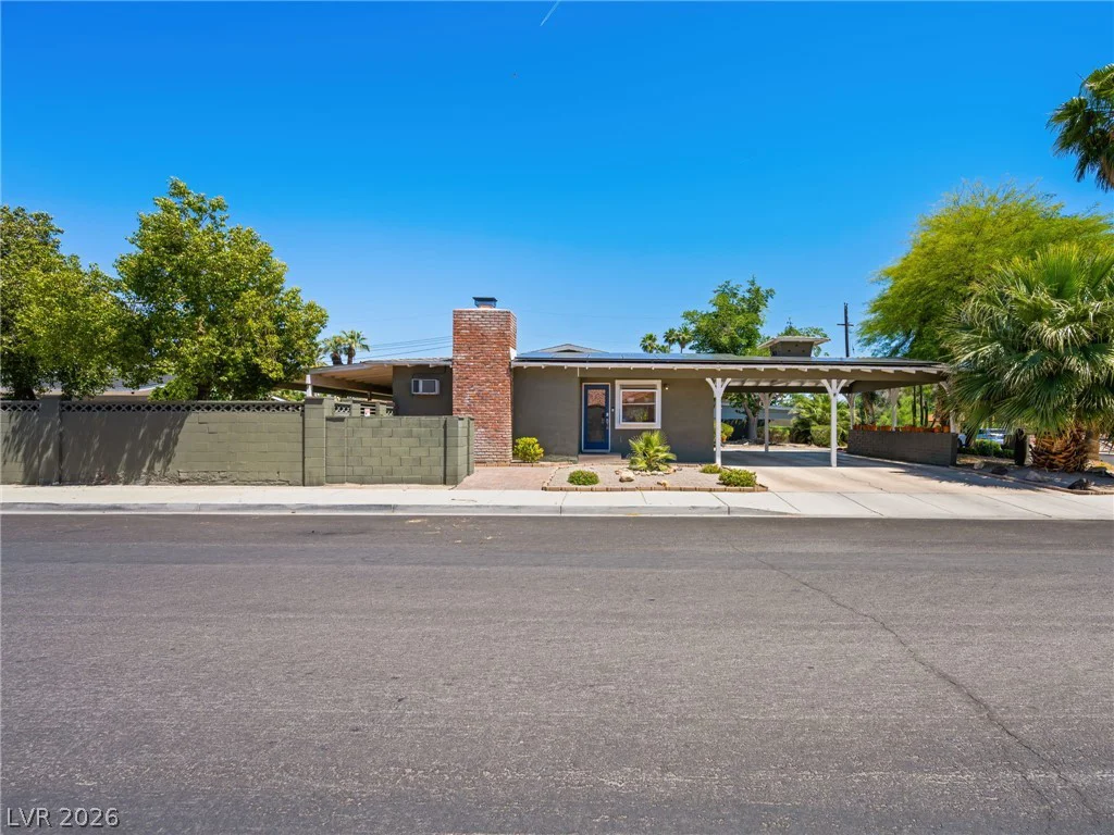 521 Sweeney, Las Vegas, NV 89104