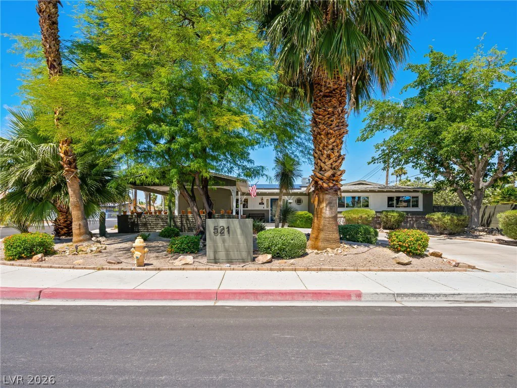 521 Sweeney, Las Vegas, NV 89104