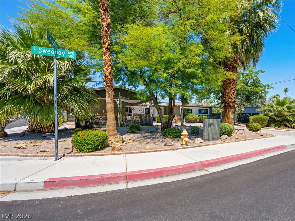 521 Sweeney, Las Vegas, NV 89104