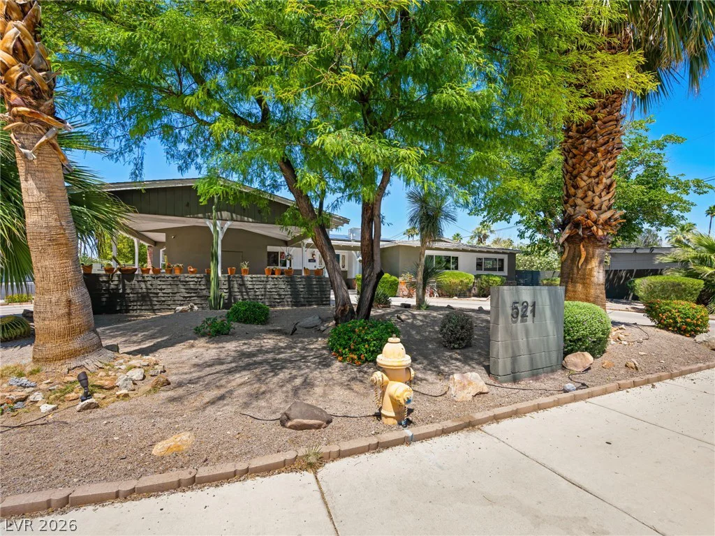 521 Sweeney, Las Vegas, NV 89104
