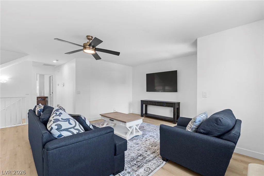 7250 Sterling Rock, Las Vegas, NV 89178