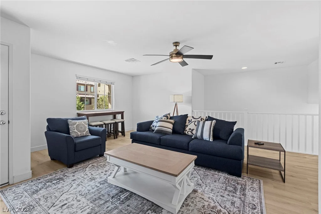 7250 Sterling Rock, Las Vegas, NV 89178