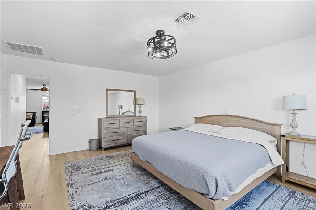 7250 Sterling Rock, Las Vegas, NV 89178