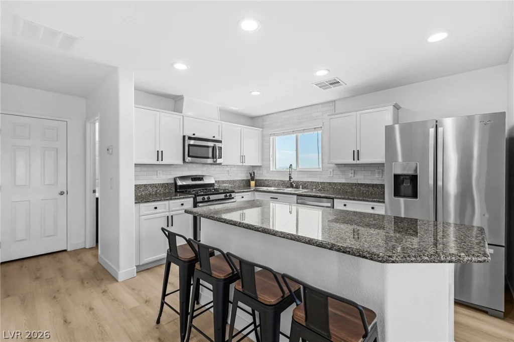 7250 Sterling Rock, Las Vegas, NV 89178